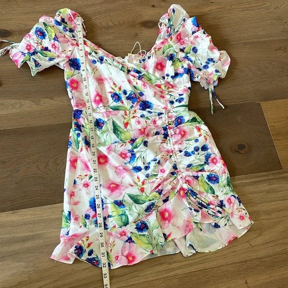 Beautiful Floral Puff Sleeves Dress Size Large NWT - Picture 5 of 8